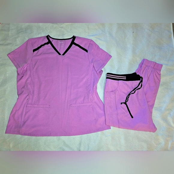 HeartSoul Other - HeartSoul Jogger Scrub Set Orchid with Black Trim 2XL Top & 2XL Petite Joggers